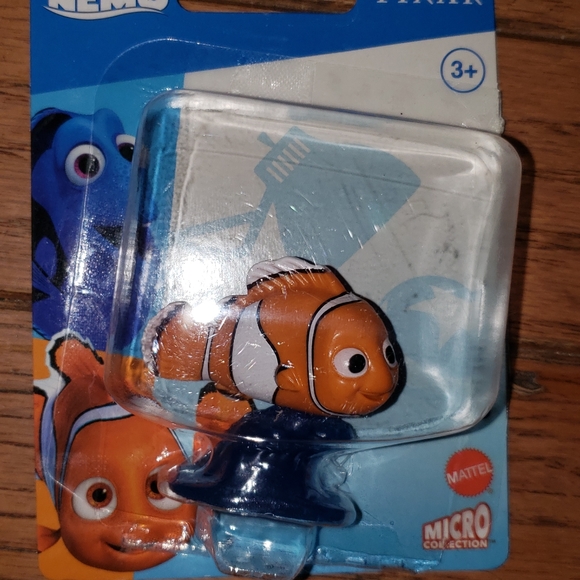 BNIB Disney Pixar Finding Nemo Mattel Micro Collection - Picture 4 of 5